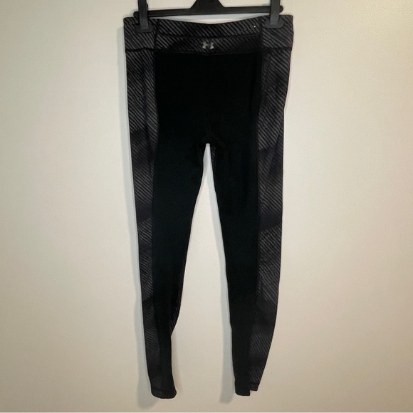 Under Armour Women’s Black geometric leggings Allseason gear Size M - Picture 3 of 6